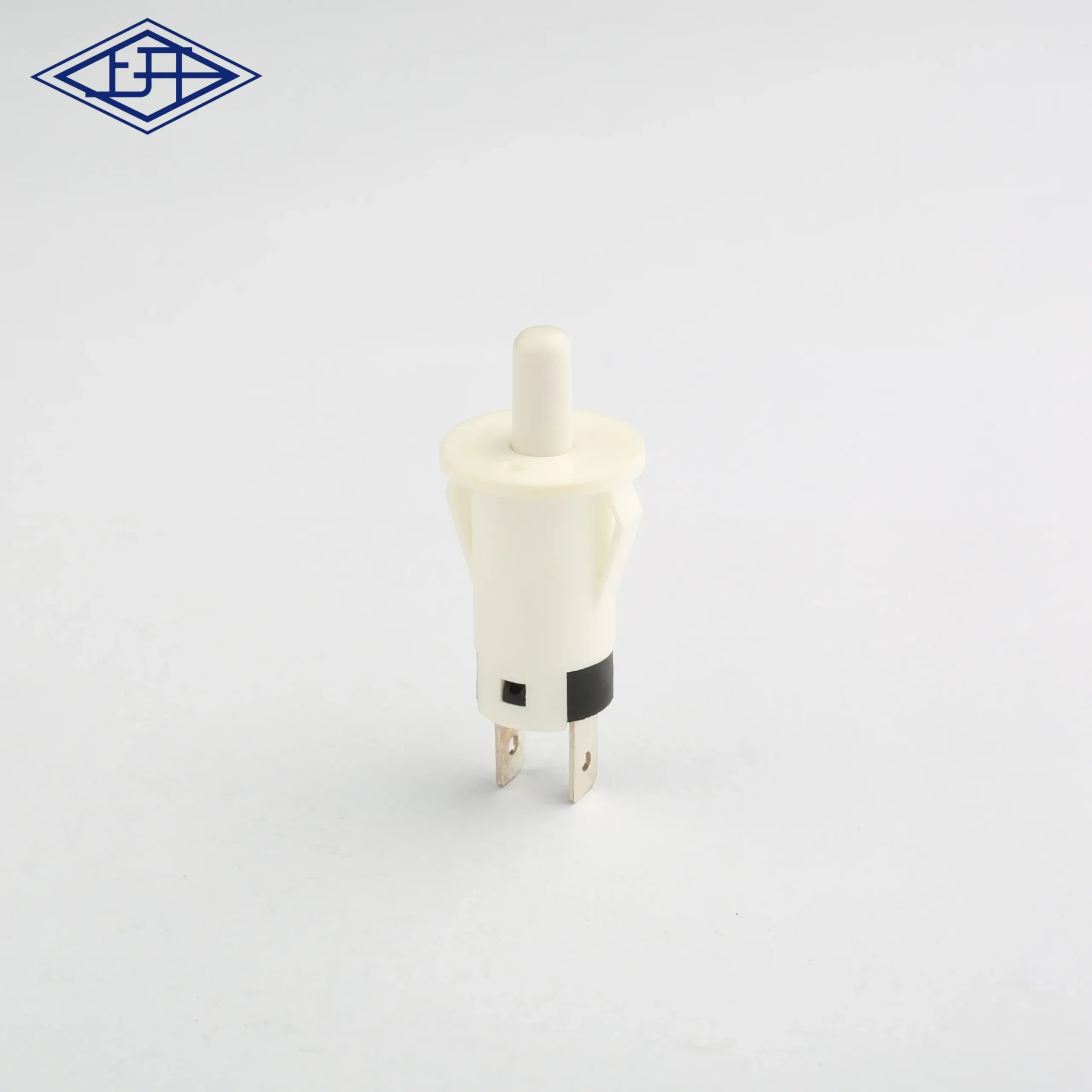 Electronic component device for cross-border e-commerce