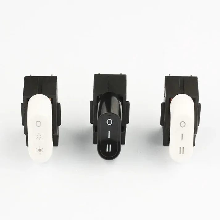 Electronic accessory product image for SEO