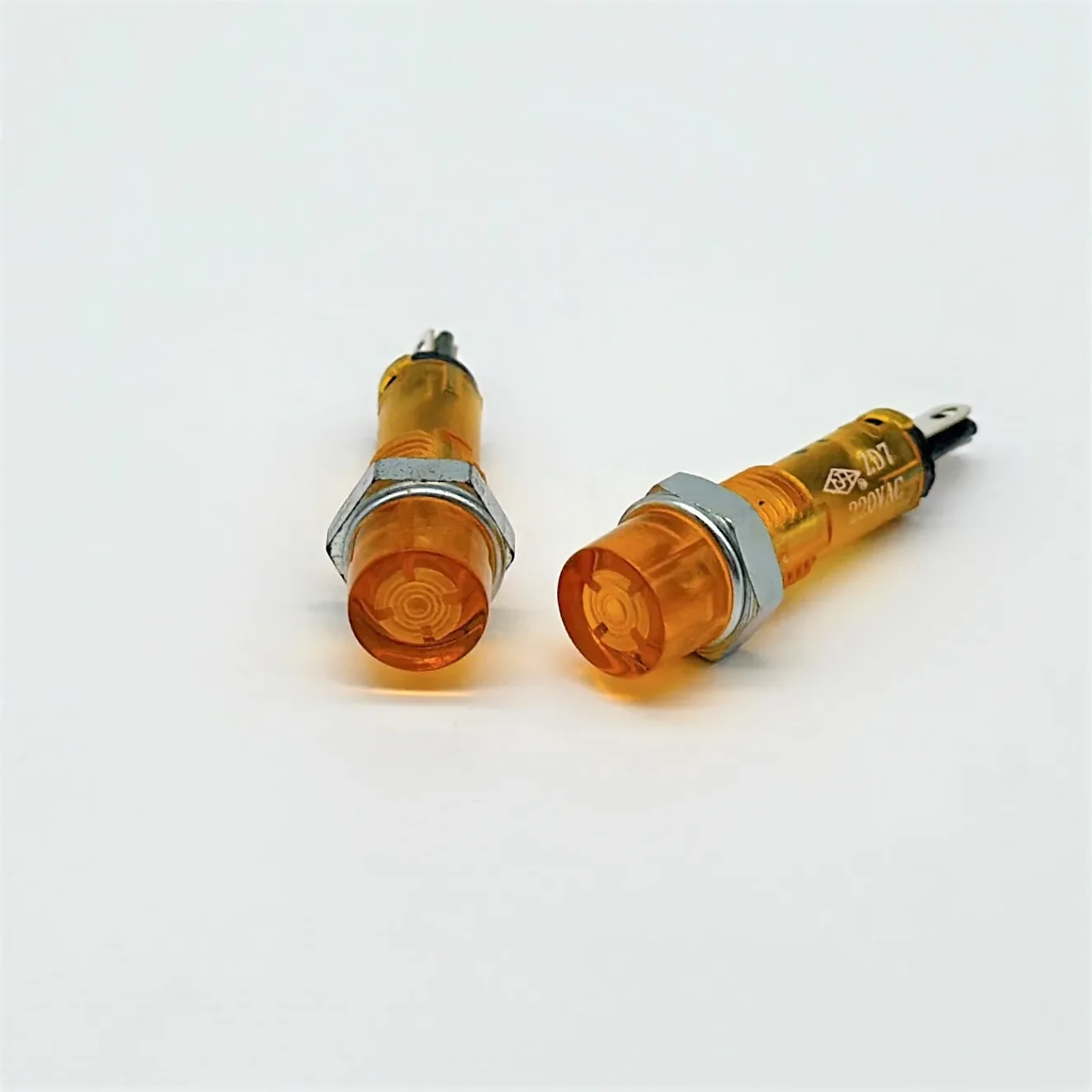 Electronic component image for cross-border e-commerce