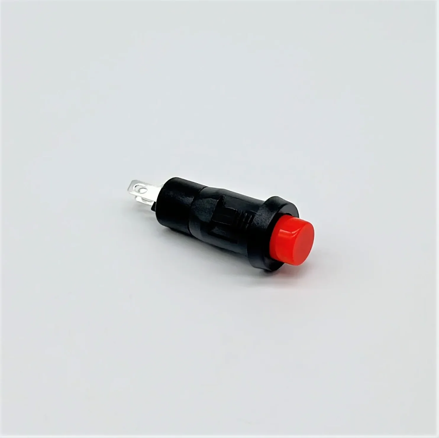 Photo of electronic device part for e-commerce optimization